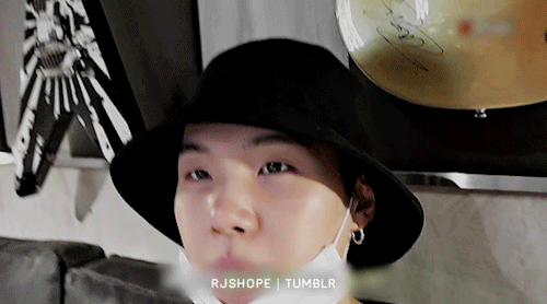 The Cutest In A Bucket Hat For @cordiallyfuturedwight