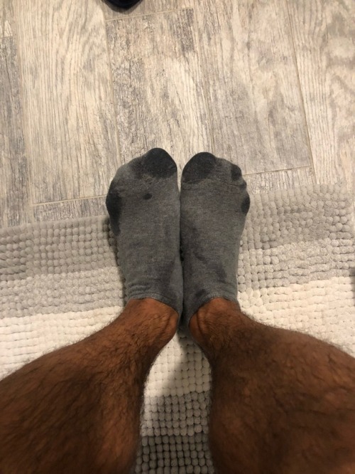 Porn collegesocks22:  4th day in a row sweaty photos