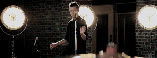 tylerandthejosephs:dance boy
