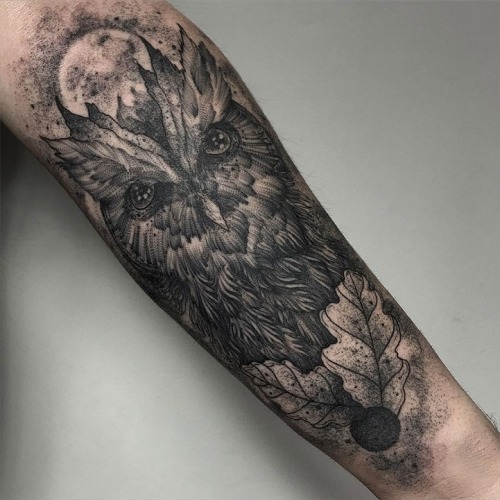 sixpenceee: Blackwork Tattoos Tattoos by Parvick Faramarz who infuses a distinctive edgy style int