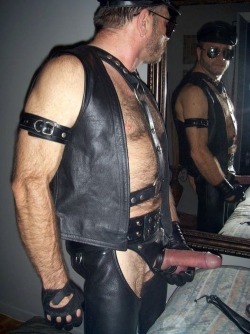 Leatherminus:  Hairy Big Guy Showing Off His Big Meat Stick! *Let Me Take A Bite