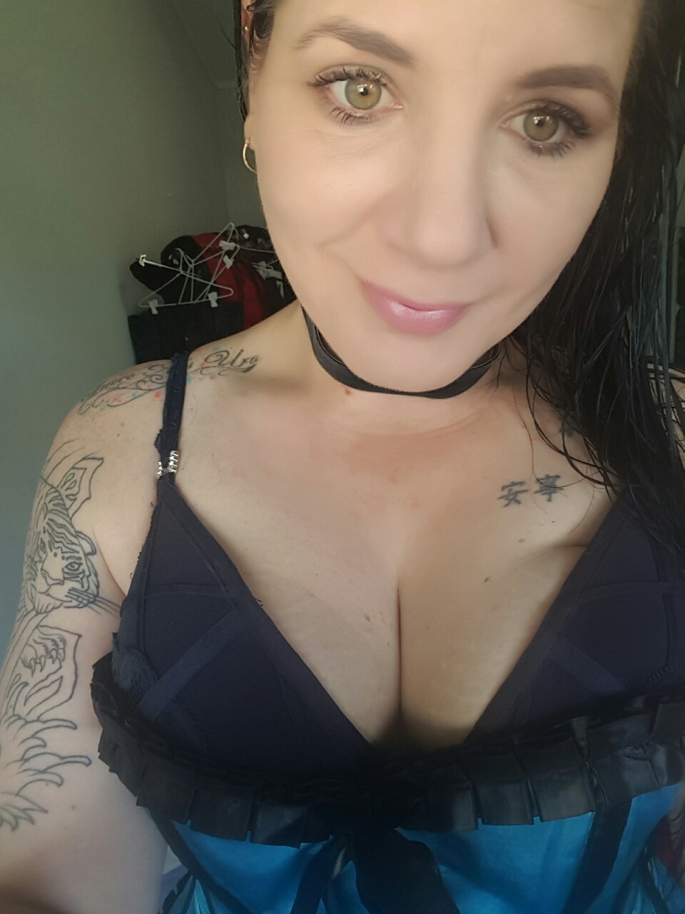 jazzayjk:  It’s Face Fuck me Friday  So sexy I&rsquo;d love to fuck that beautiful