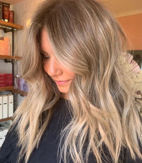 Creamy hair dream. How pretty is this balayage via @allurehairbar?! What do your hair goals look lik