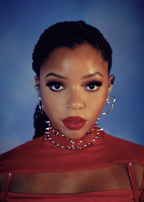 femalepopculture:chloexhalle: all red everything