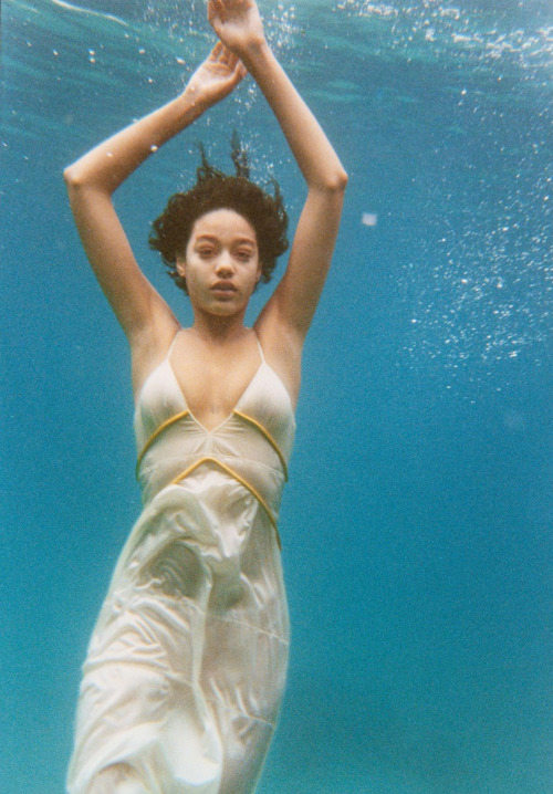 bodyfluids:Vogue UK February 2015, featuring Damaris Goddrie, ph. Tyrone Lebon