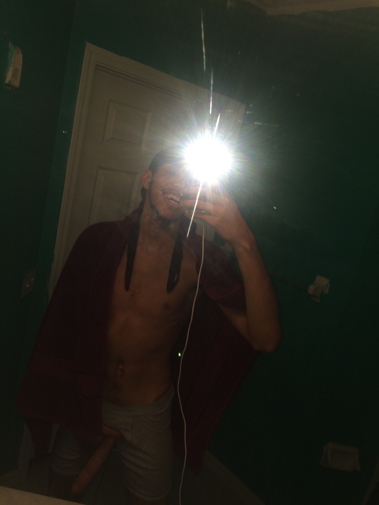 skinnyniggabutthisdicklong:  thenoirsextherapist:  I’m backkkkkk 😬BOYYY    I