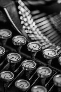 babalou71:  typewriter 