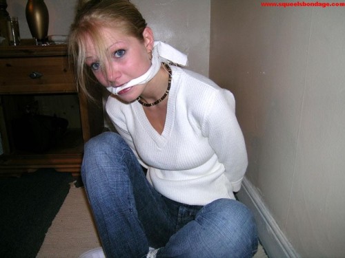 Cute Cleave Gagged Girls