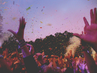lets-runaway-and-get-lost:  Hipster/Indie/Romance blog! I follow back similar ♥