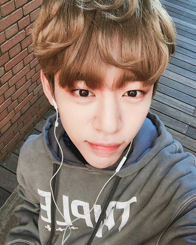 Noona Nana24 Model Of The Year Jung Daehyun B A P Update