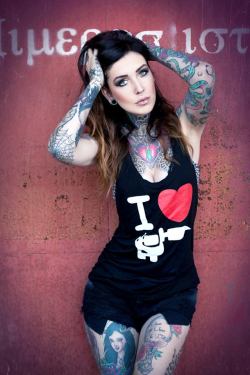 inked-girls-all-day:  Ginga Loco 