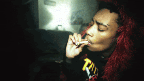 swagmomentbitches:  wiz khalifa special smoking all day 