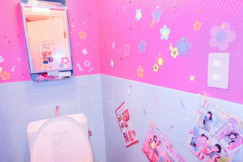 Porn naomilku:Tokyo Diary: Pink Holiday, a Barbie-themed photos