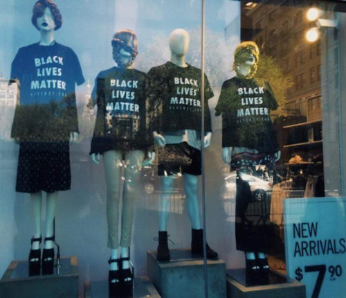 seeinggsounds:superselected:Activist Group Stocks Forever 21 Store in New York City With ‘Blac