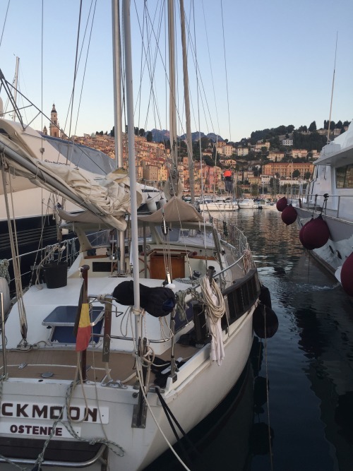 superlunarykidd:5 am - Port of Menton