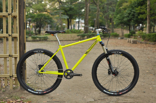 kyutai-paint:HunterCycles SS MTB by Circles Japan on Flickr.neon Hunter