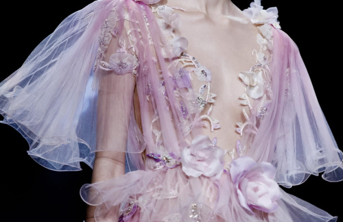 styleisviral:Marchesa F/W 2016 RTW - Details