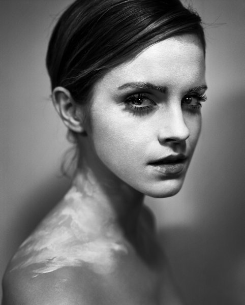 black-white-madness:  Madness:  Emma Watson  by Vincent Peters § ––– ••• ––– §