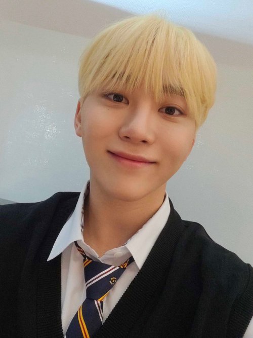 fy-bsk: 220528 - SEUNGKWAN Twitter update@pledis_17: [17’S 승관] 귀요미형들