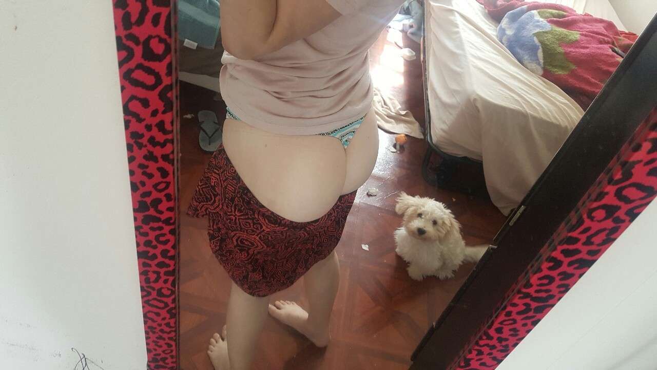 princesssammii:  Ass ass ass 😍 repost my content for more to come 😃😃