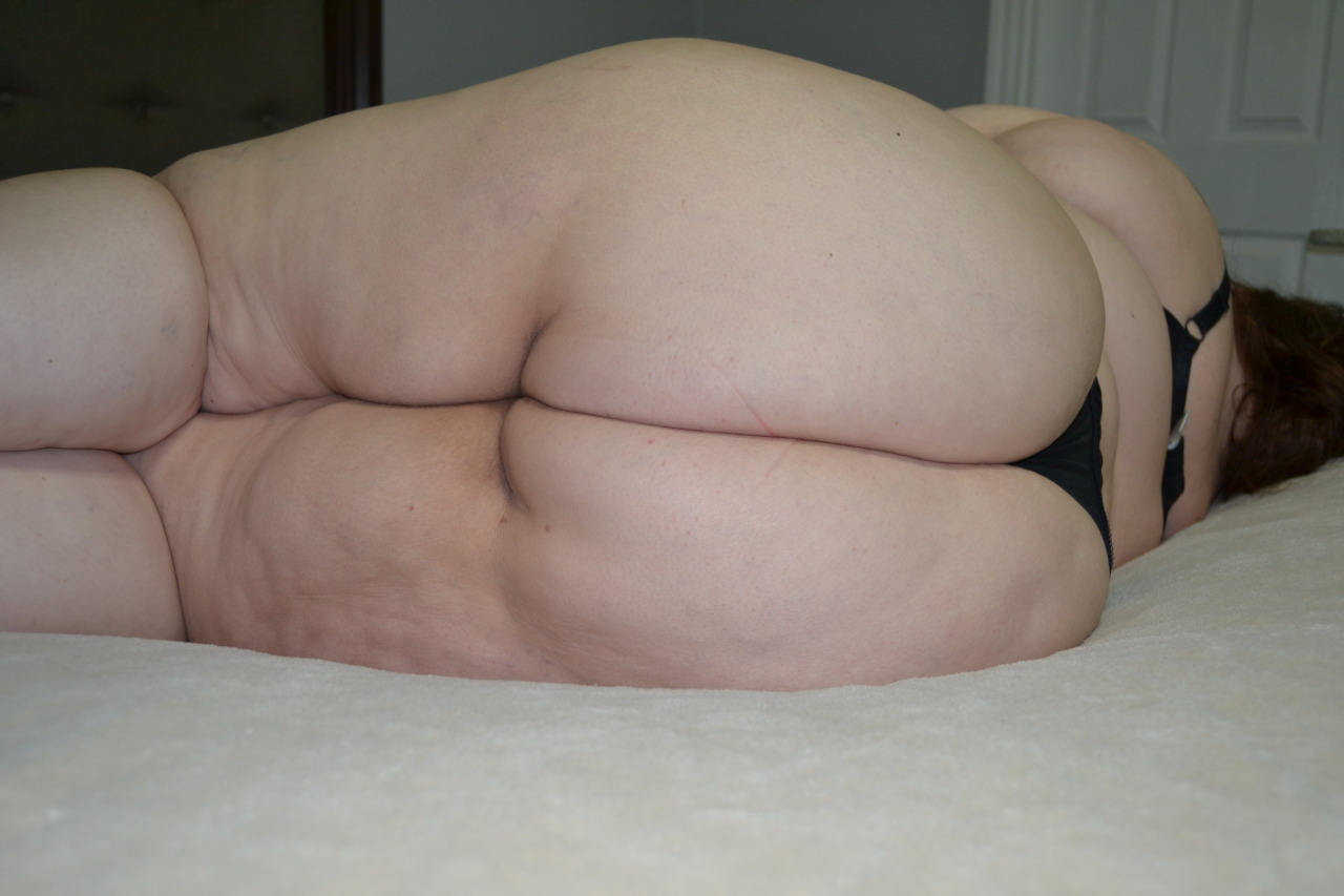Sensual Curves by Supersized Beauty