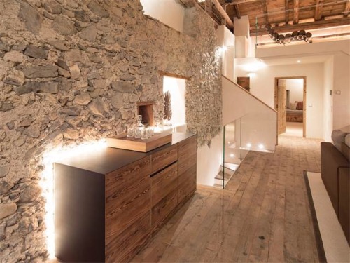 fineinteriors:Restored Engadin (built in 1680) house near St. Moritz listed by Sotheby’s Realty.