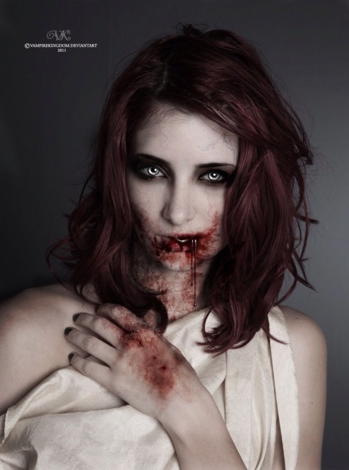 vampiricloveandlust:  Mmm it seems like an aweful quality hooe it uploads okay.. 