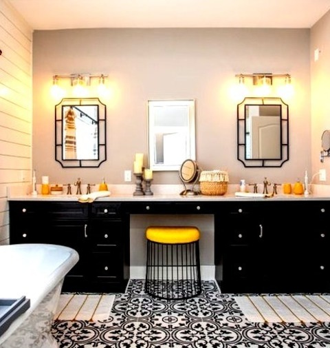 Master Bath Bathroom In New York