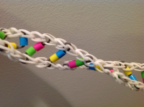 “DNA~ #rainbowloom #perler” Made By ICreate. 