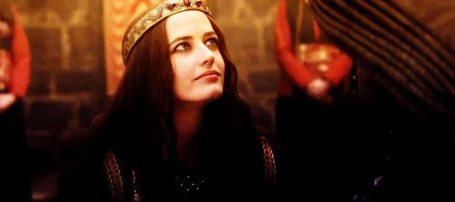 When You're Very Much An Anti-monarchist But Still Like Swishy Gilded Dresses And Crowns For The Aesthetic