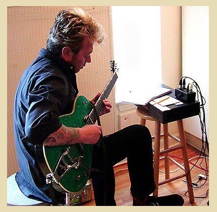 straycatsfangirl:  ♫”’BRIAN SETZER…☺…”’♫ http://www.gretsch-talk.com/forum/archive/index.php/t-46580.html 