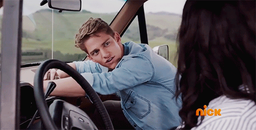 tumblr_okio7xqAfs1qzkaq7o1_500.gif