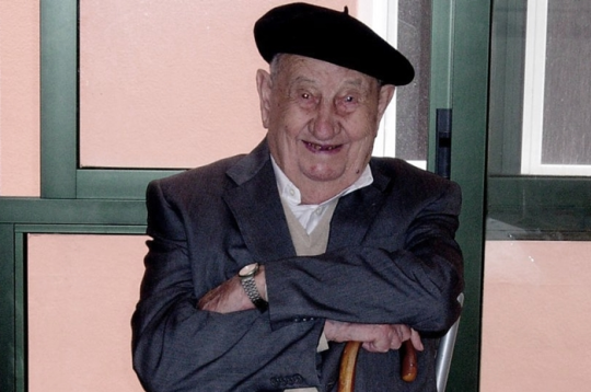 Fallece un hombre de 107 años que sólo bebía vino