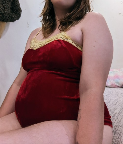 wellfedfemme:aspiring butterball (⁠ʃ⁠ƪ⁠＾⁠3⁠＾⁠）