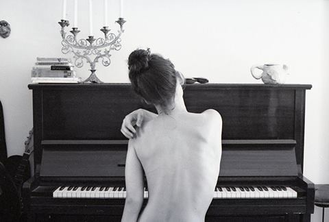 Piano | via Facebook en We Heart It. http://weheartit.com/entry/75163043/via/Latido