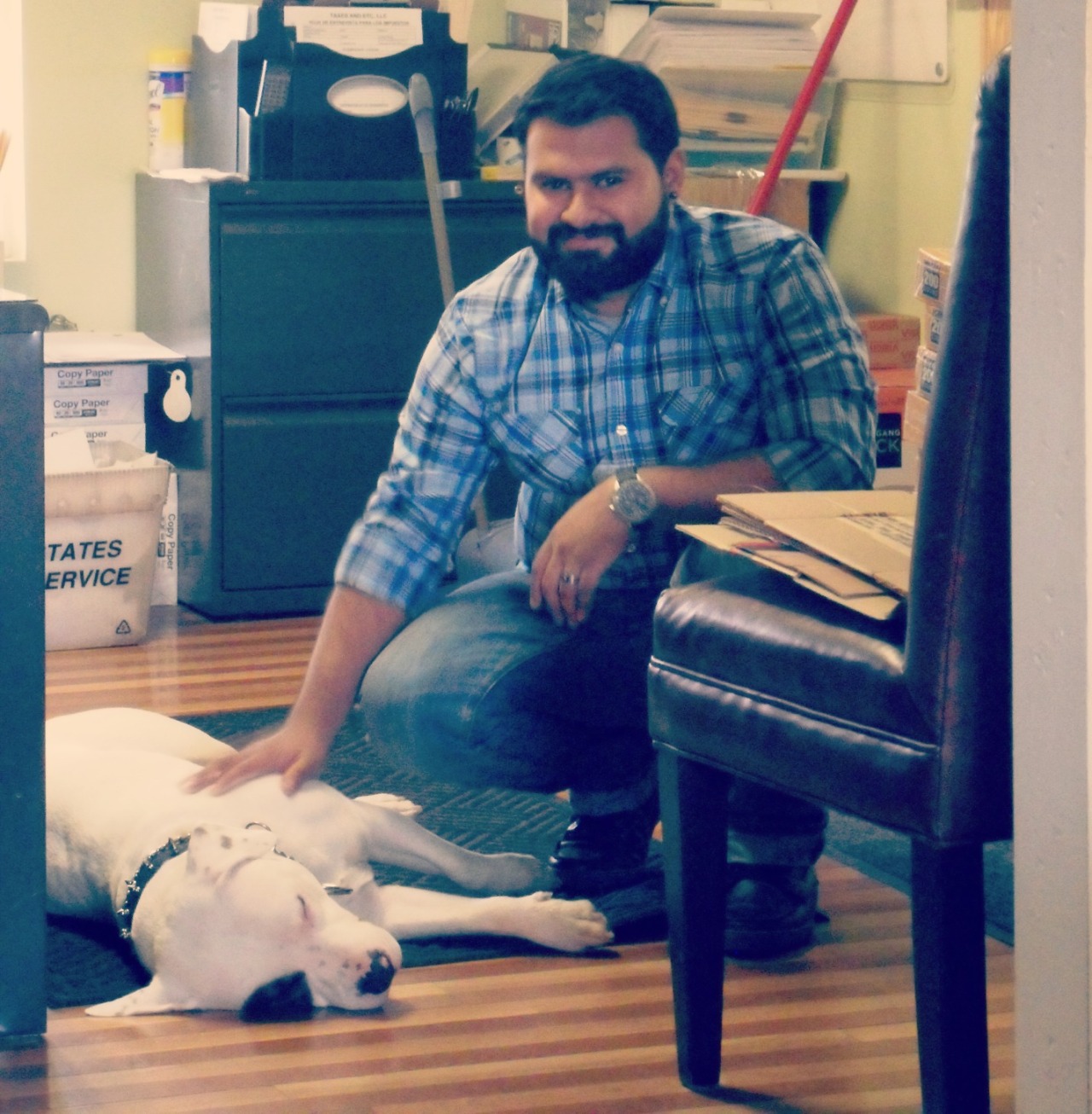 piercinghuber:  menandtheirdogs:  (Submitted by mydulcevita)  Hubby with his new