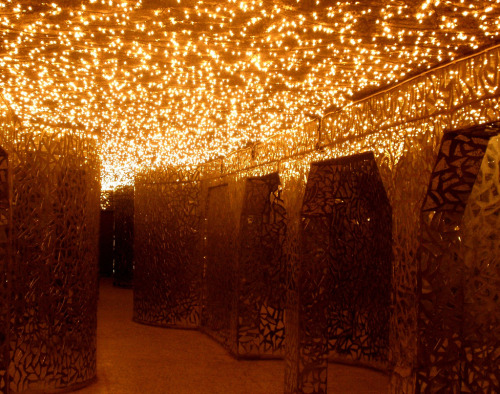 m4zlum:Hall of Mirrors, Silêmanî, Kurdistan (x)The pieces of broken mirror represent 182,000 victims