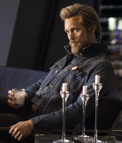 favescandis: NEW promo still of Alexander Skarsgård as Randall Flagg in The Stand, episode 5 ‘Fear a