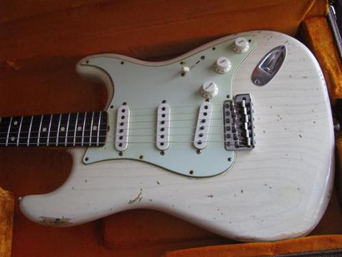 guitarlust: ‘62 Stratocaster Relic in Mary Kaye White.