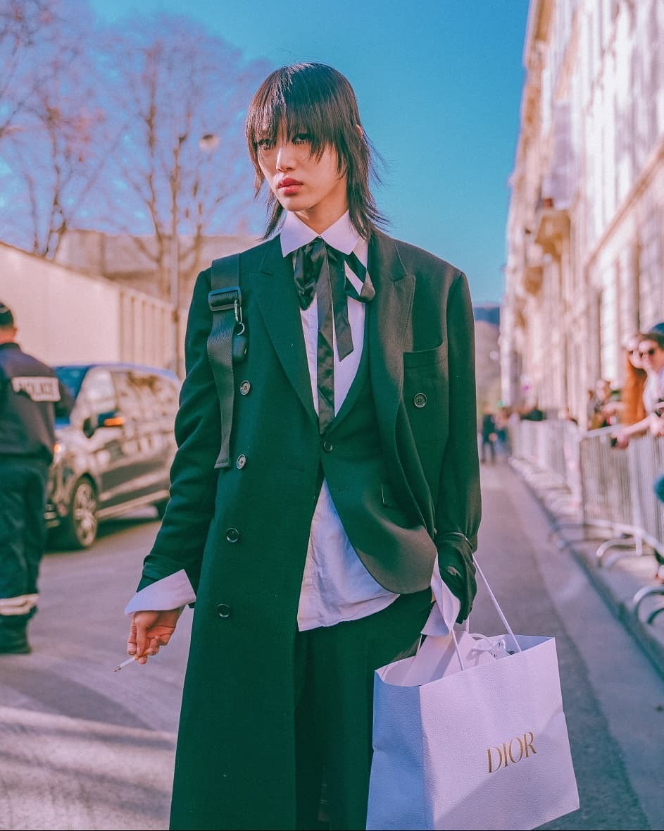 Black-is-no-colour — Sora Choi during Paris Fashion Week Fall 2019. ©