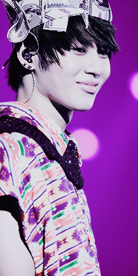 taekmeout:  six fav pics of Taemin → purple 