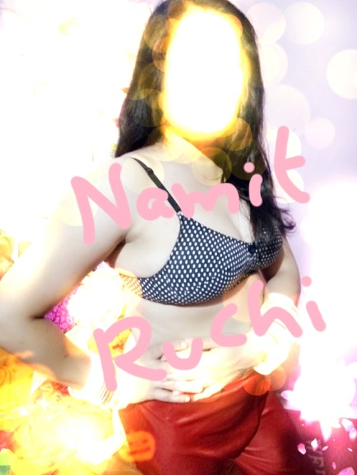 namitruchi1: In mood ;) love to taste her boobs