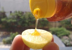 coterieinc:  DIY: BLACKHEADS, BE GONE Bye bye blackheads: Use a half lemon and 3-4 drops of honey. Rub the lemon on your face, especially in blackhead-prone areas like nose, chin etc. Leave the lemon and honey mixture on your face for 5 minutes, then