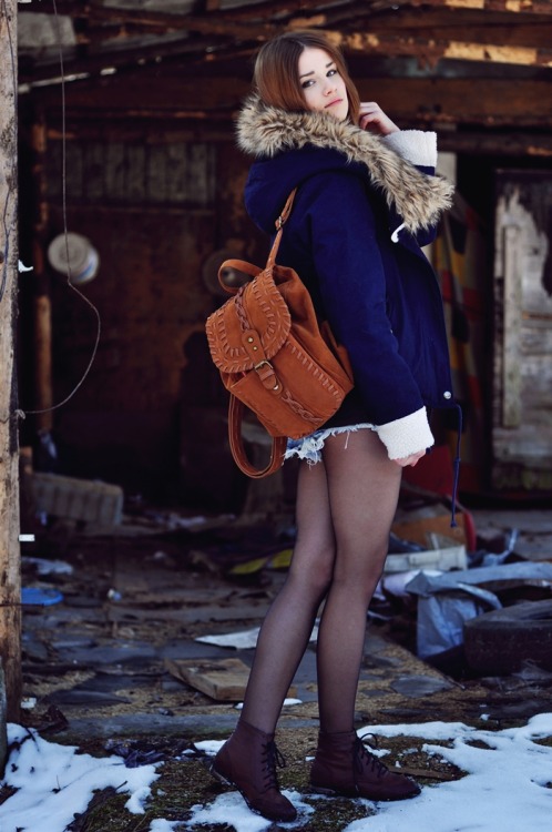Fashionmylegs: Style Pick  coat - sheinside / top - bershka / shorts - beginningboutique / backpack 