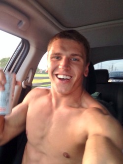 ksufraternitybrother:DELICIOUS!KSU-Frat Guy: Over 65,000 followers and 45,000 posts.Follow me at: ksufraternitybrother.tumblr.com