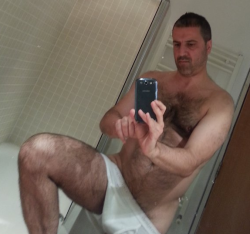 hairy-chests:  @hairychestsx     http://hairy-chests.tumblr.com