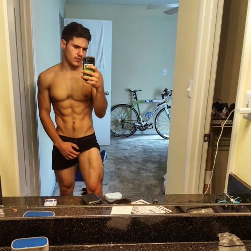 shreddernaut:  pixiesprep:  amandagenine:  shreddernaut:  Your daily dose of Vitamin Me  I still think I have a deficiency, help me out   I fully scrolled past this thinking it was some model hot damn Ben  I’m a tumblr model. I get payed in notes and