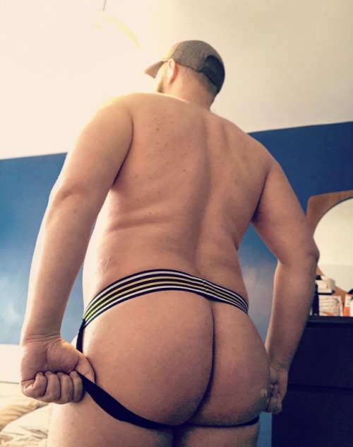 Porn Pics aacon:  Been a while since my last jock pic