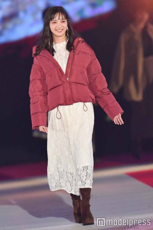 yuu-tachi: Girls Award ( Non-no x dazzlin )  - 新川優愛