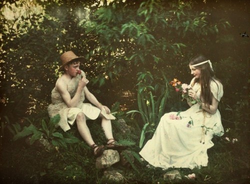 zielenadel:Alfonse van Besten . Youth idyll . 1914 . Autochrome